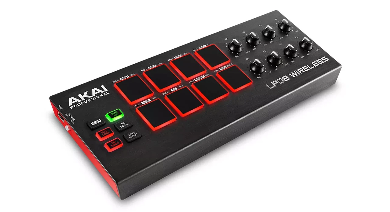 MIDI-контроллер Akai Pro LPD8 Wireless - фото 2 - id-p186698250