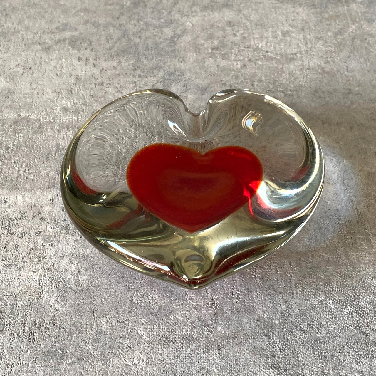 Пепельница стеклянная Heart glass, Неман, винтаж