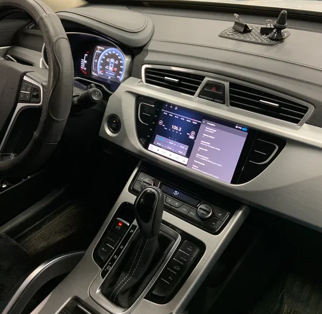 Штатная магнитола Parafar для Geely Atlas 2019+на Android 13 (2/32Gb + 4G)
