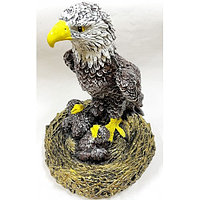 Статуэтка орел с орлятами в гнезде цветной 44 см, арт.кл-15675