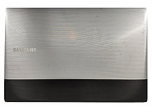 Крышка матрицы Samsung RV515, серебристая с черным (с разбора)