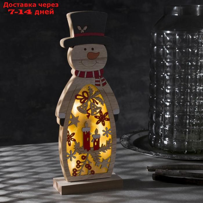 Фигура дерев. "Новогодний снеговик", 30х11х5 см, АА*2 (не в компл.), 7 LED, Т/БЕЛЫЙ - фото 1 - id-p187746353