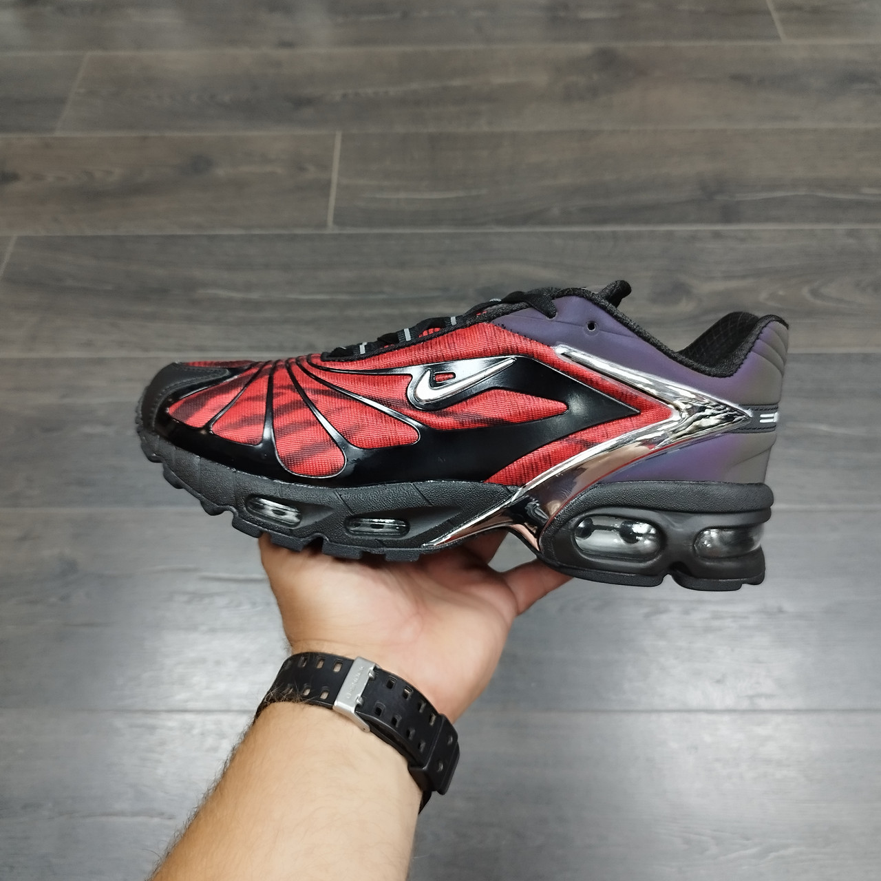 Кроссовки Skepta X Nike Air Max Tailwind 5 Bloody Chrome