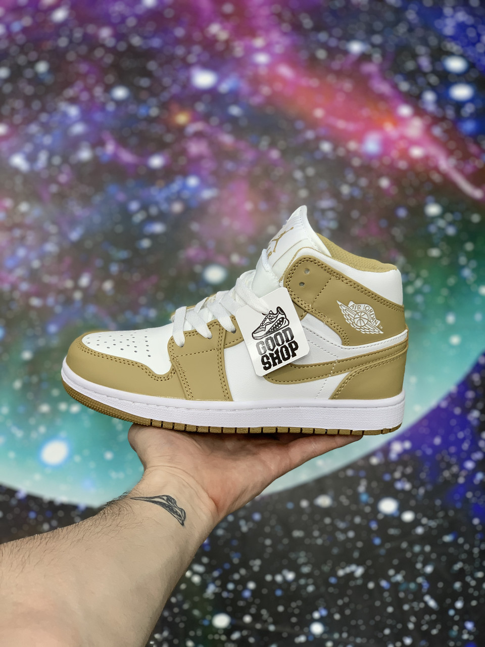 Кроссовки Air Jordan Retro 1 Beige White
