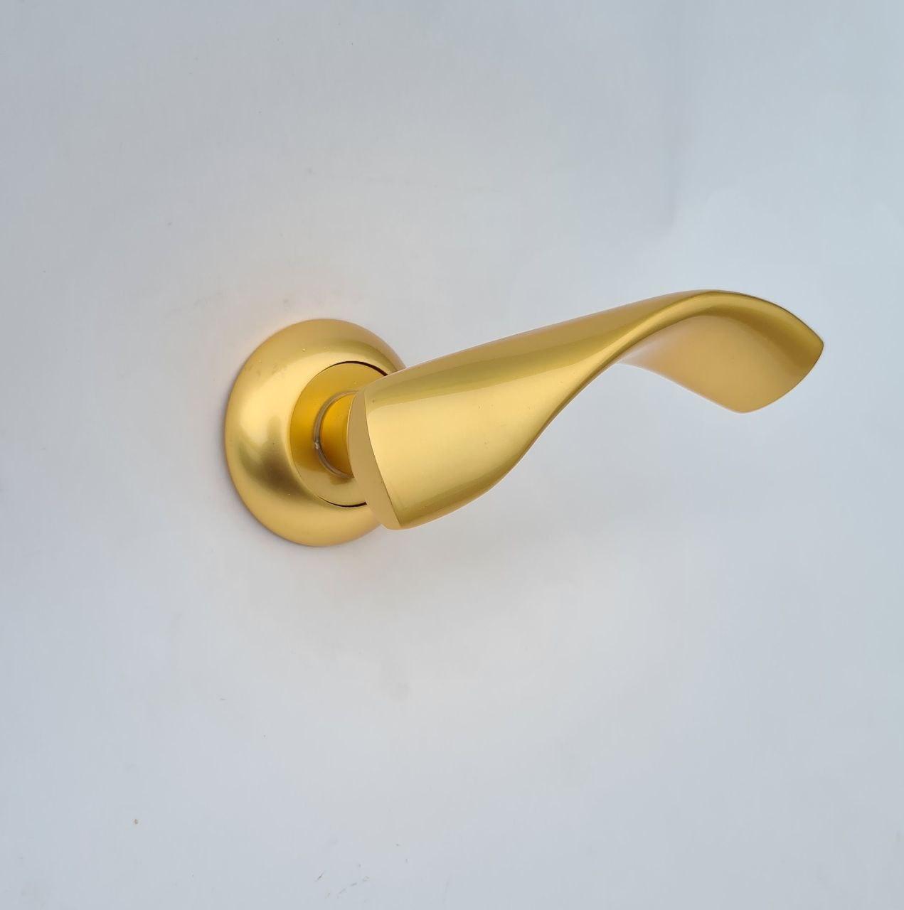 Дверная ручка VERONI - N 86 BSB Матовое золото - фото 2 - id-p188035297