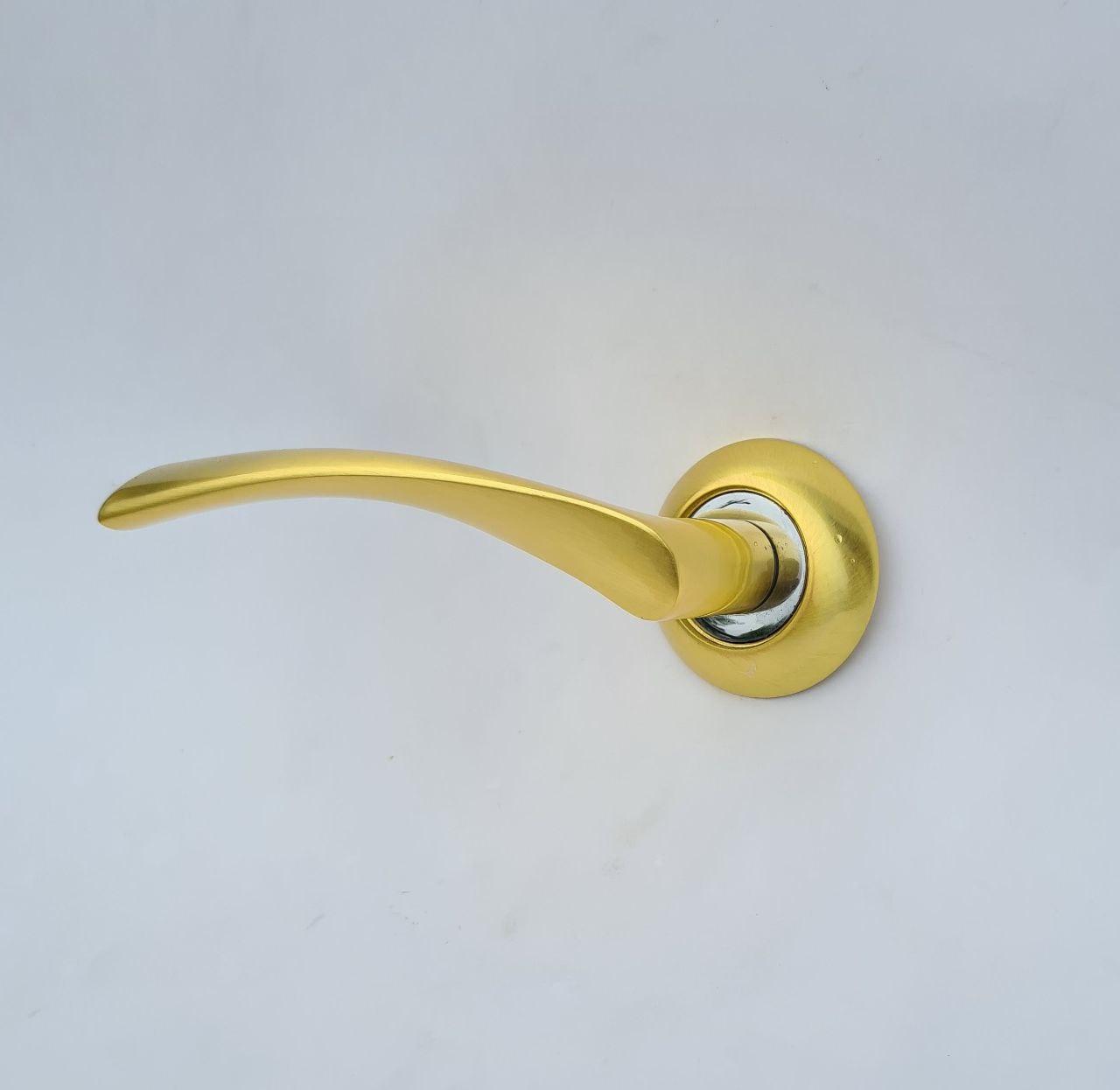 Дверная ручка VERONI - N 100 BSB Матовое золото / Хром - фото 2 - id-p188038559