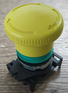 Кнопка грибковая желтая с фиксацией PPFN3R4N Ø40 YELLOW IP65