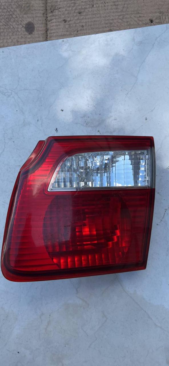 Фонарь крышки багажника правый Mazda 626 GF рест. 2001 - фото 1 - id-p188605522
