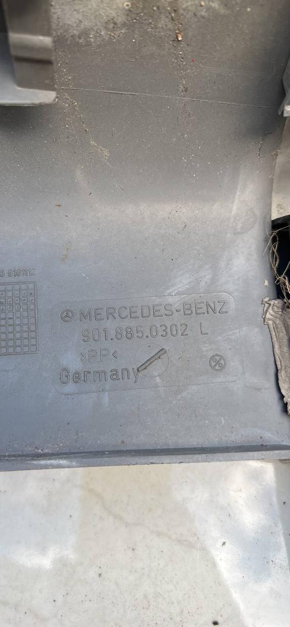 Клык бампера задний левый Mercedes-Benz Sprinter (W901-905) 1999 - фото 3 - id-p188605528