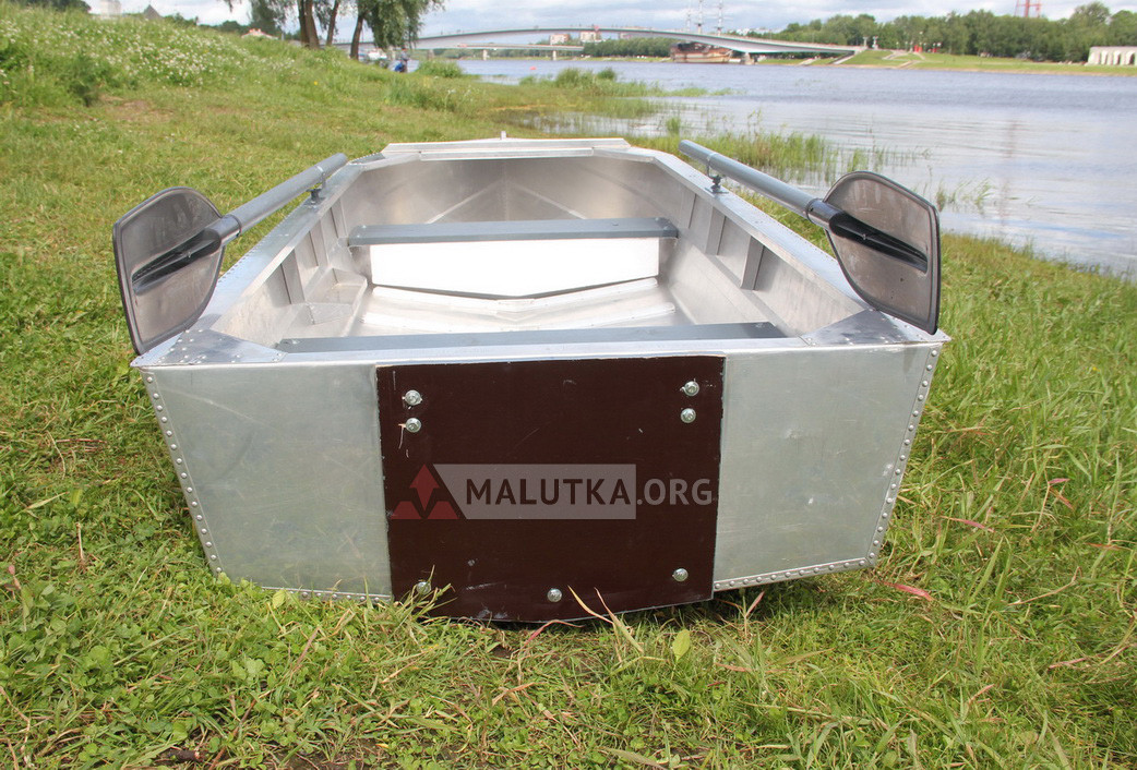 Алюминиевая лодка Малютка-Н 2.9 м., с транцем - фото 3 - id-p188623469