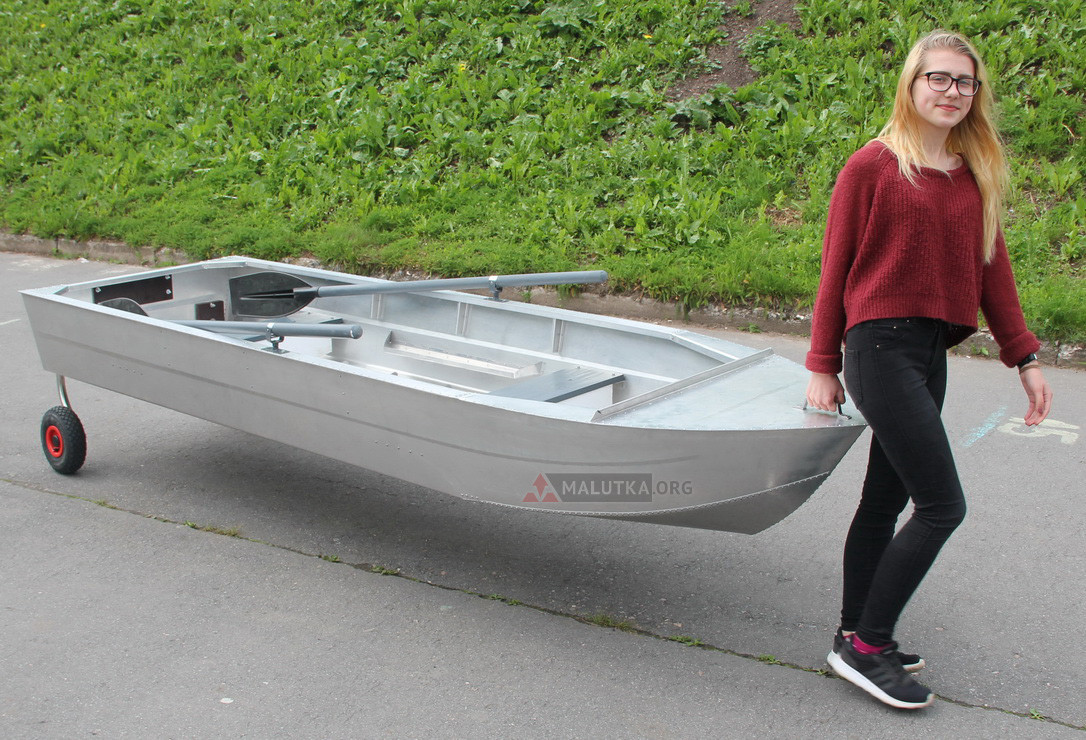 Алюминиевая лодка Малютка-Н 3.1 м., с транцем и колёсами - фото 2 - id-p188623471