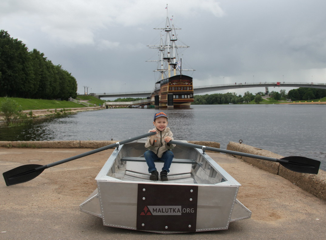 Алюминиевая лодка Малютка-Н 3.1 м., с транцем и булями - фото 6 - id-p188623474