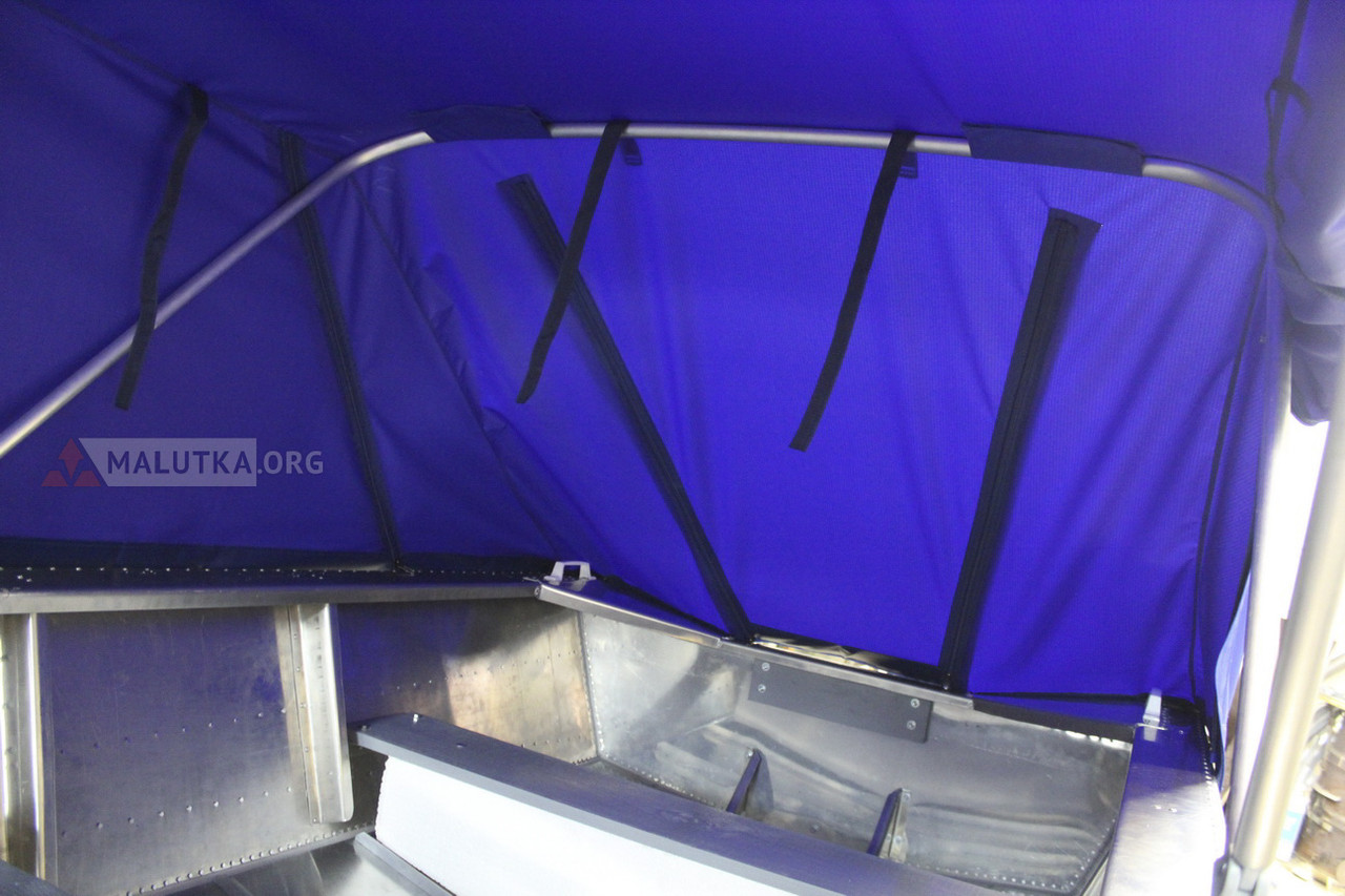 Алюминиевая лодка Мста-Н 3.7 м., с тентом, дугами, стеклом и булями - фото 6 - id-p188623490