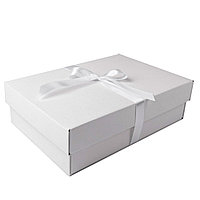Коробка подарочная "21009/13", 35.5x24.5x9.7 см, белый, бурый