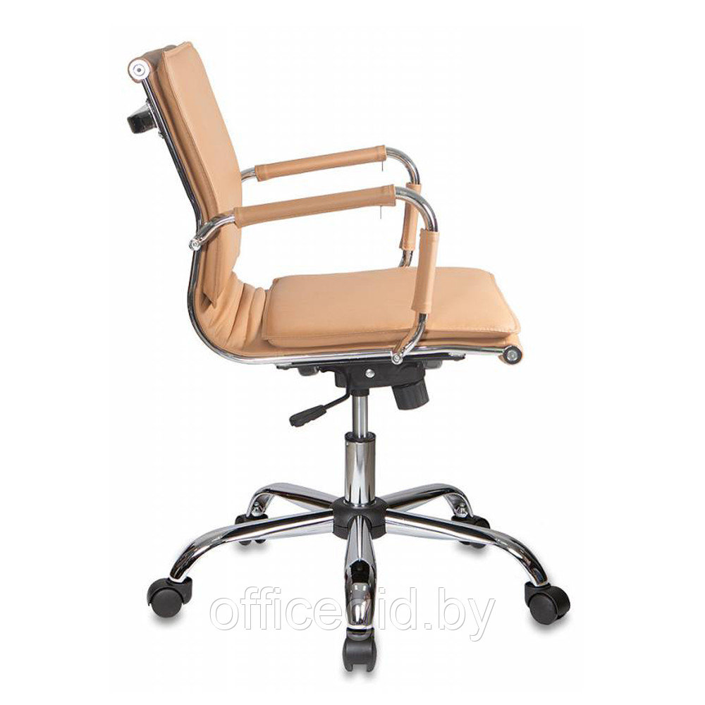 Кресло для руководителя "Бюрократ CH-993" низкая спинка, кожзам, хром, светло-коричневый - фото 3 - id-p188893460