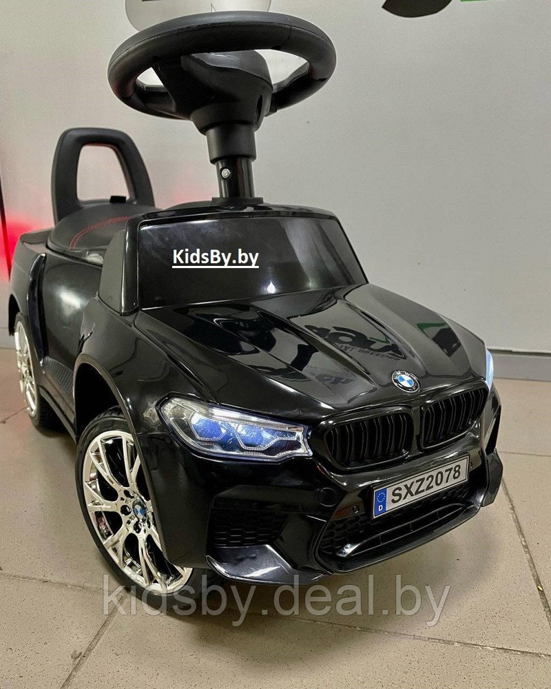 Детская машинка-каталка RiverToys BMW M5 A999MP-D (черный) Лицензия - фото 1 - id-p176687415