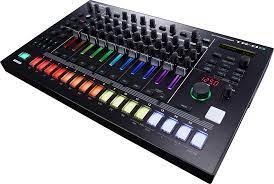 Драм-машина Roland TR-8S - фото 2 - id-p189149080