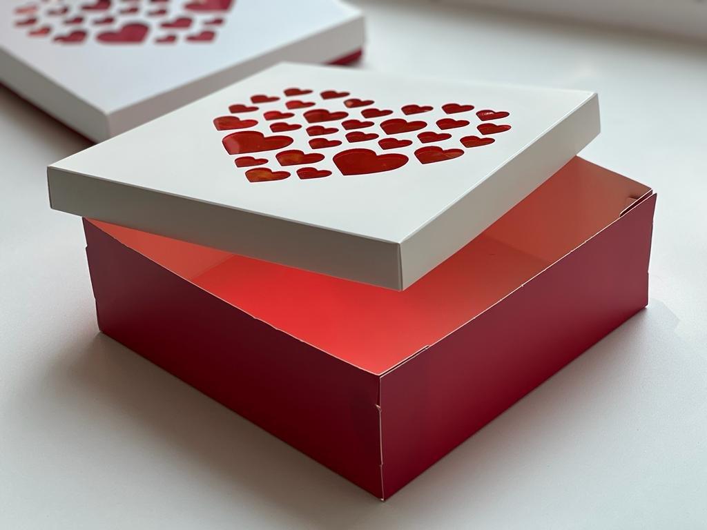 Коробка для зефира и печенья бело-красная с сердечками, 200х200х h70 мм - фото 2 - id-p189155818