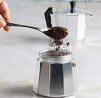 Гейзерная кофеварка из алюминия Bohmann 300мл (6 порций) BH-9406, фото 2