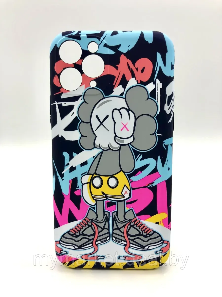 Силиконовый светящийся в темноте чехол KAWS, Iphone 11 PRO - фото 1 - id-p189886920