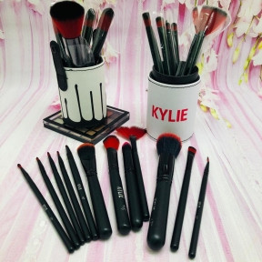 Набор кистей для макияжа в тубусе KYLIE RED/Black, RED/White 12 шт В белом тубусе с черным оформлением - фото 1 - id-p179625705