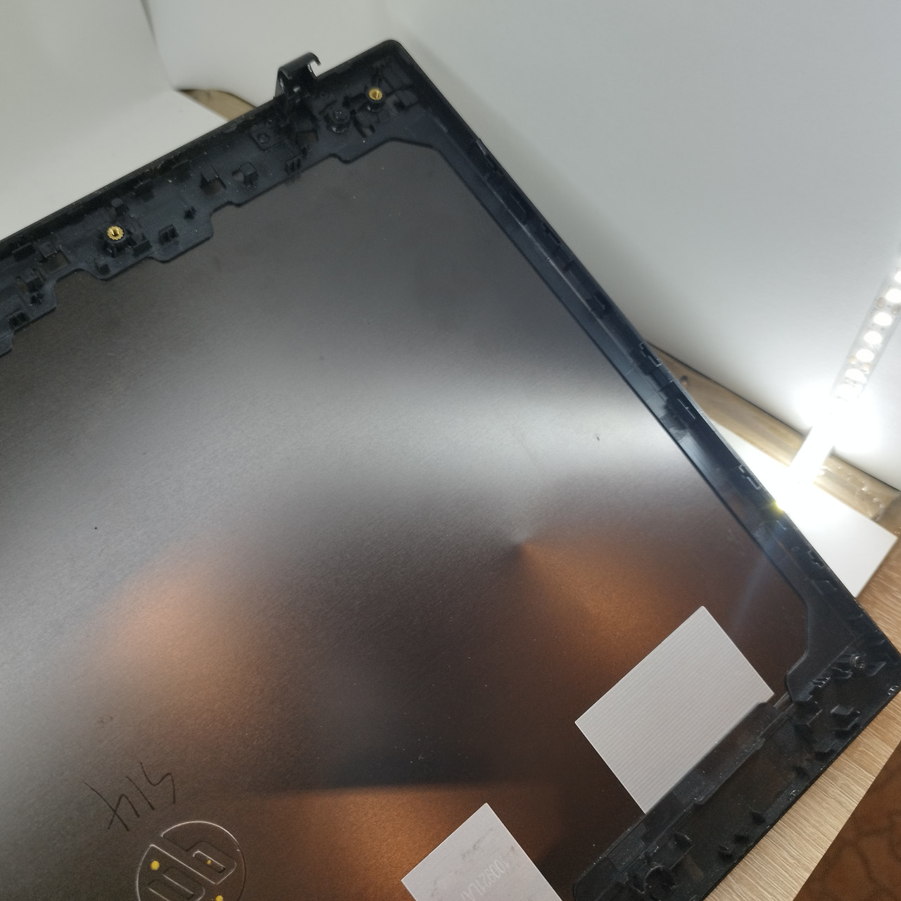 Крышка матрицы HP Probook 4520S, 4525S, черная (с разбора) - фото 5 - id-p190214010