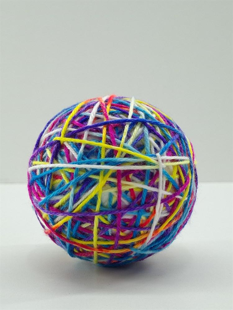 ZooAqua Игрушка для котов "Цветной шарик", 9,5 см. - фото 3 - id-p190647516