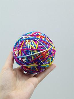 ZooAqua Игрушка для котов "Цветной шарик", 9,5 см.