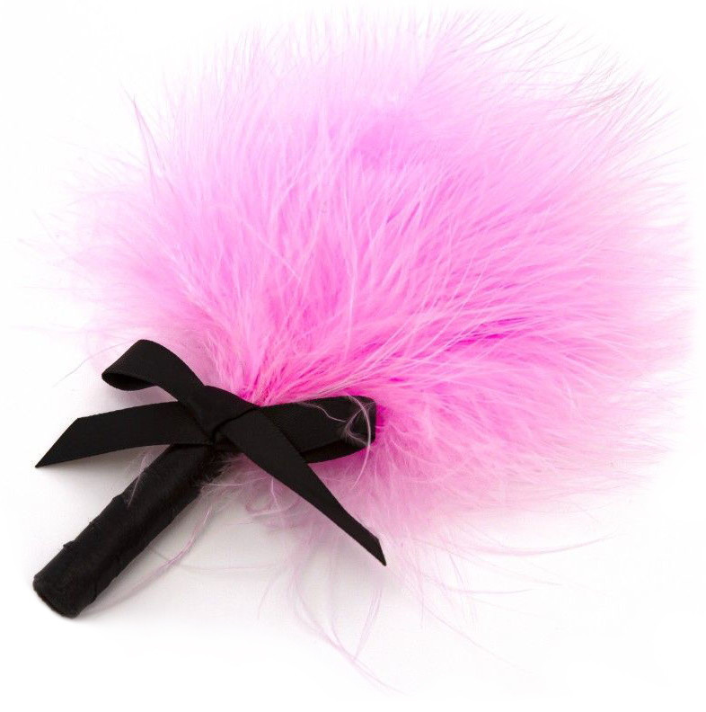 Розовый перьевой тиклер с чёрным бантиком и атласной ручкой 16 см - фото 1 - id-p190864026