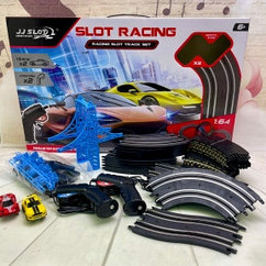 Трек гоночный Slot Racing Управлением джойстиком, 68 элементов, 266 см  2 машинки