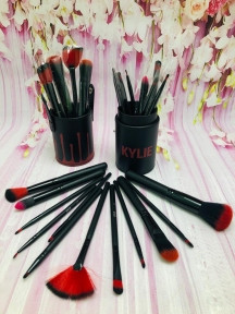 Набор кистей для макияжа в тубусе KYLIE RED/Black, RED/White 12 шт В черном тубусе  с красным оформлением