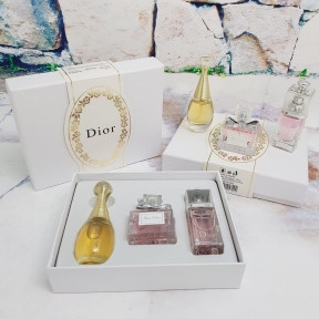 Подарочный набор духов Dior 3 аромата в мини-флаконах по 30 мл. - фото 1 - id-p116482400