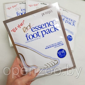 Маска носочки для ног с сухой эссенцией Dry Essence Foot Pack Petitfee - 1 пара, 30ml Original Korea - фото 1 - id-p119823066