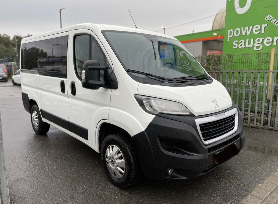 Аренда микроавтобуса Peugeot Boxer Kombi L1H1 - фото 1 - id-p190896746