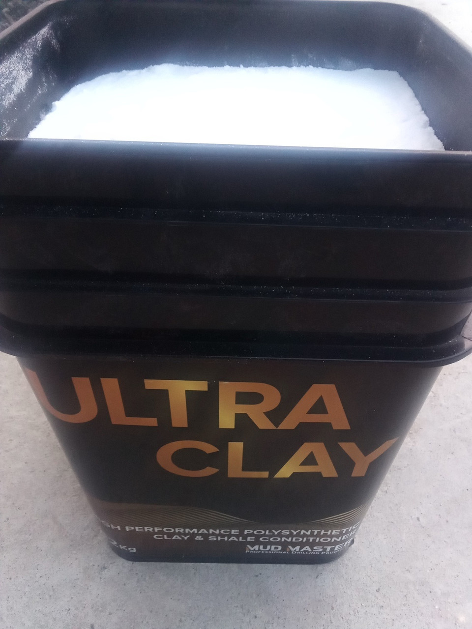 Раствор полимера ULTRA CLAY в концентрации 1,5-2,0 кг/м3