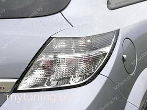 Реснички на задние фонари для Opel Astra H/GTC 3D