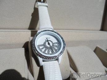 Наручные женские часы Dior Women Маятник