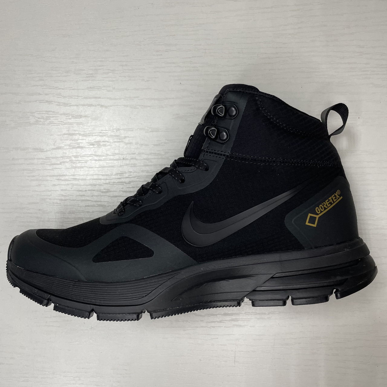 Мужские зимние термо кроссовки Nike Air Relentless 26 Mid Gore-tex черные