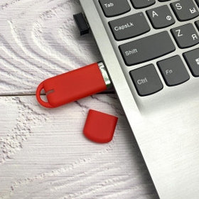 USB накопитель (флешка) Shape с покрытием софт тач, 16 Гб Красная
