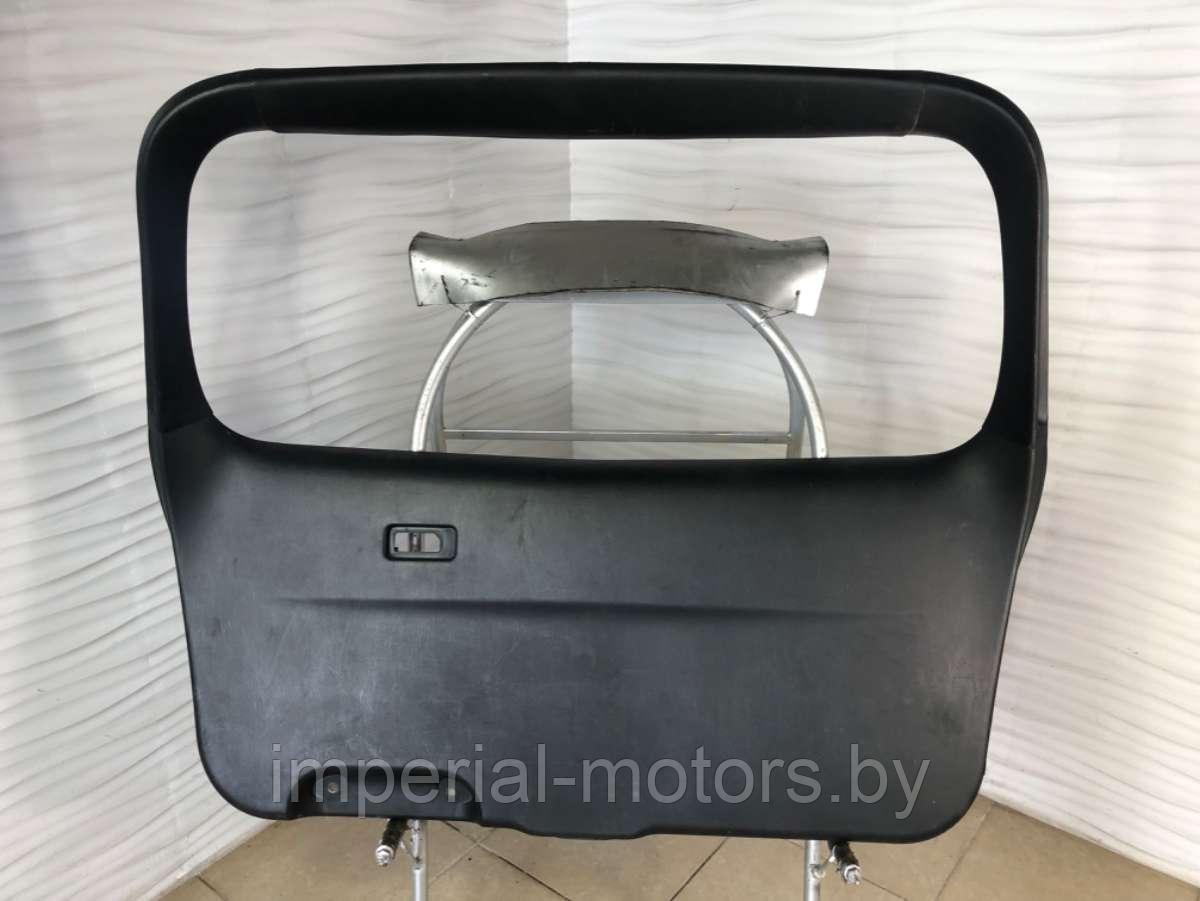 Обшивка крышки багажника Mazda MPV 2 - фото 1 - id-p191134099