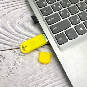 USB накопитель (флешка) Shape с покрытием софт тач, 16 Гб Желтая