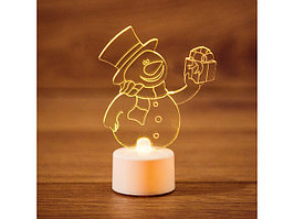 Фигура светодиодная "Снеговик с подарком 2D" на подставке, RGB (Класс защиты 3; IP20; Тип питания: батарейки)