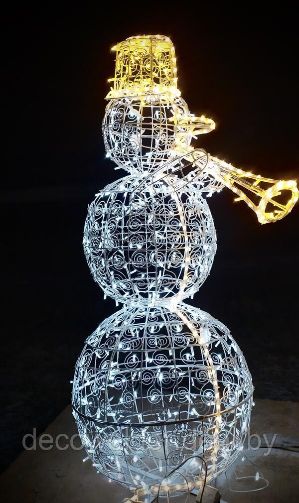 Световая уличная фигура Снеговик с инструментом - фото 1 - id-p191819307