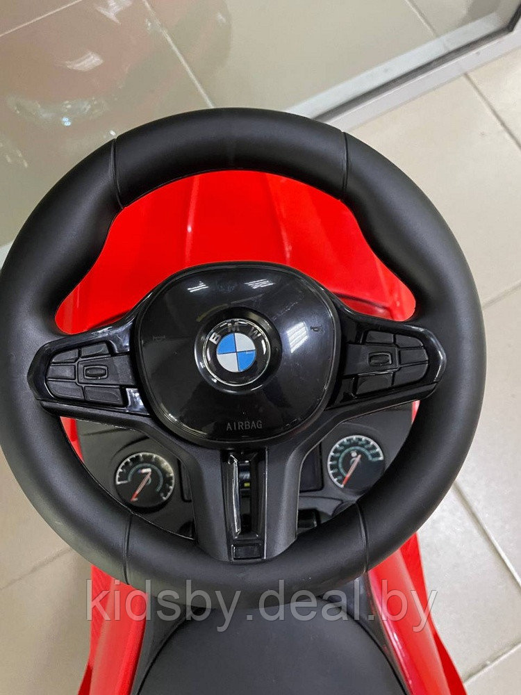 Детская машинка-каталка RiverToys BMW M5 A999MP-D (красный) Лицензия - фото 3 - id-p176687412