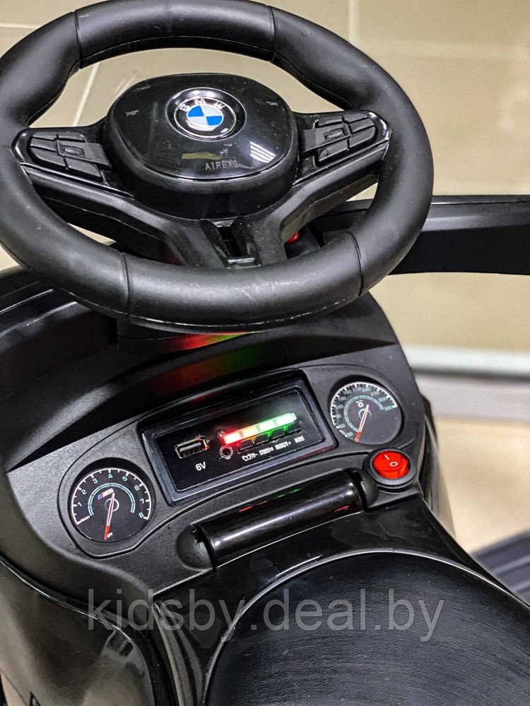 Детская машинка-каталка RiverToys BMW M5 A999MP-H (черный) Лицензия с качалкой - фото 3 - id-p176694787