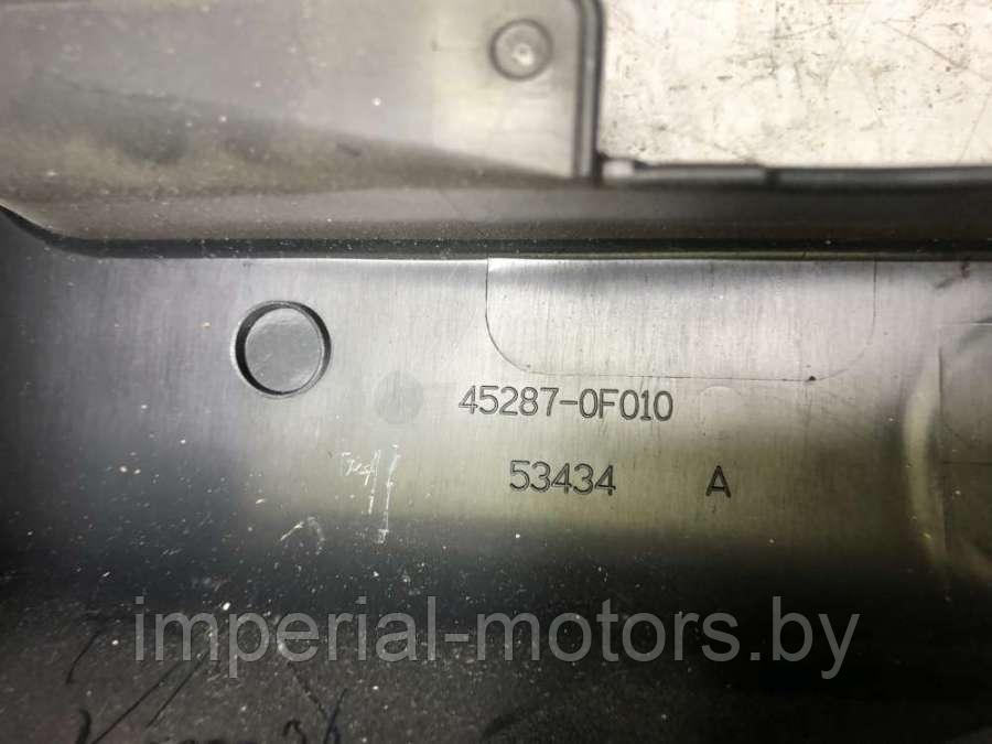 Пластик салона Toyota Corolla VERSO 2 - фото 5 - id-p145141773