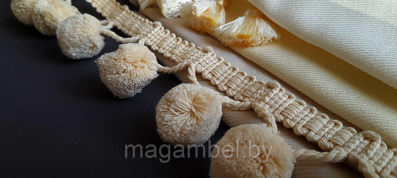 Хлопковая бахрома декоративная "помпоны" натурального цвета