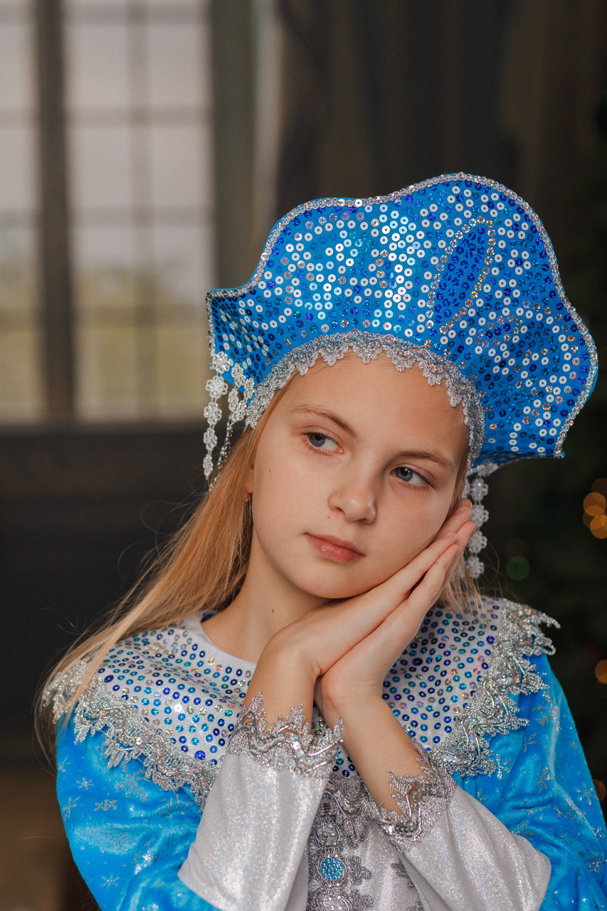 Детский карнавальный костюм Снегурочка Сударушка 3016 к-20 Пуговка - фото 5 - id-p166777085