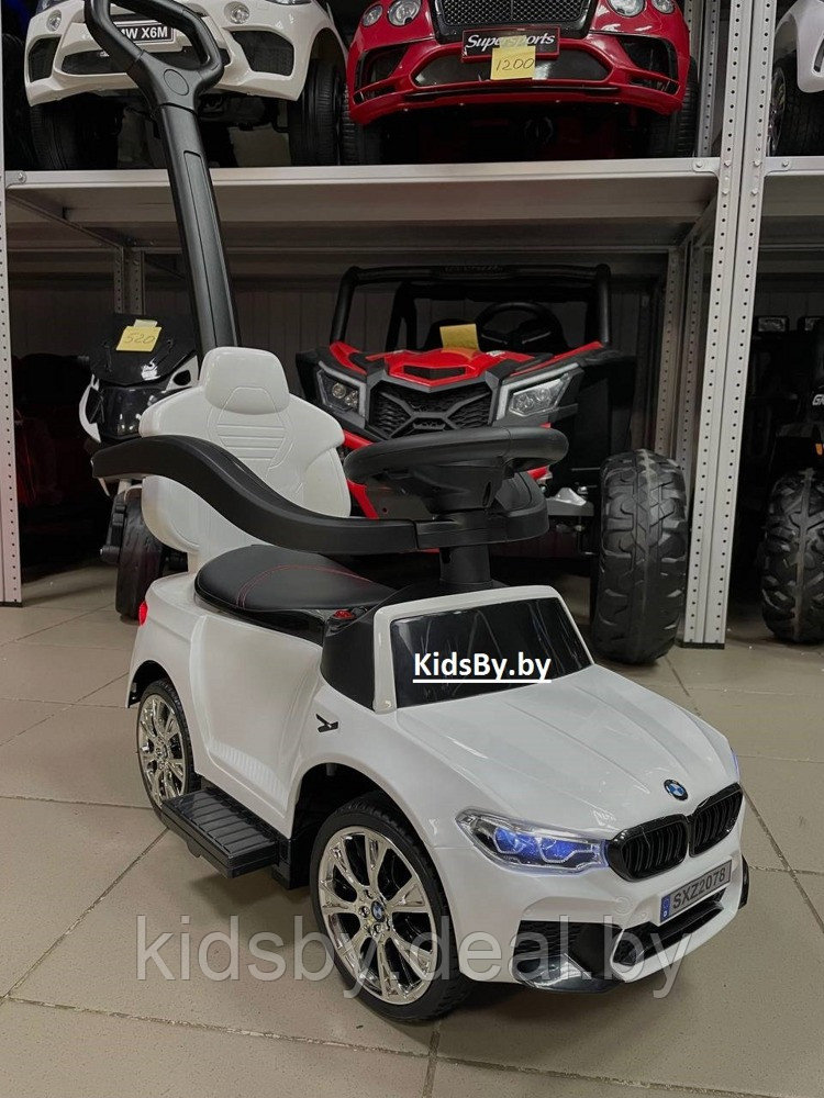 Детская машинка-каталка RiverToys BMW M5 A999MP-H (белый) Лицензия с качалкой - фото 1 - id-p176694785