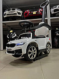 Детская машинка-каталка RiverToys BMW M5 A999MP-H (белый) Лицензия с качалкой, фото 2